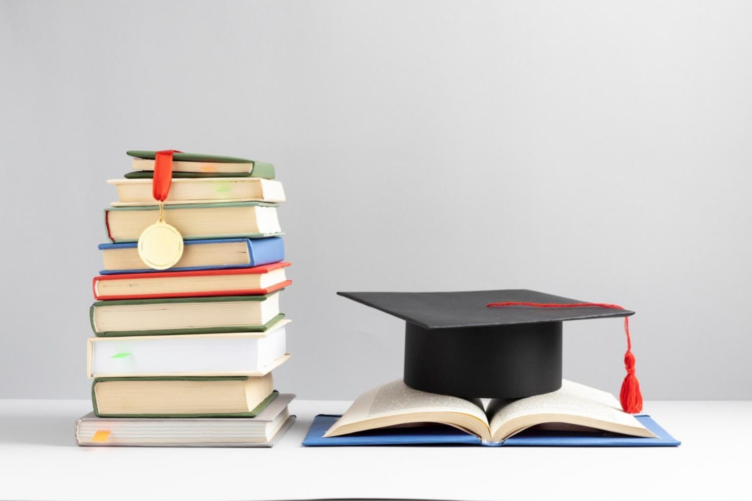 Arbeitsplatz mit Finanzanalyse-Tools