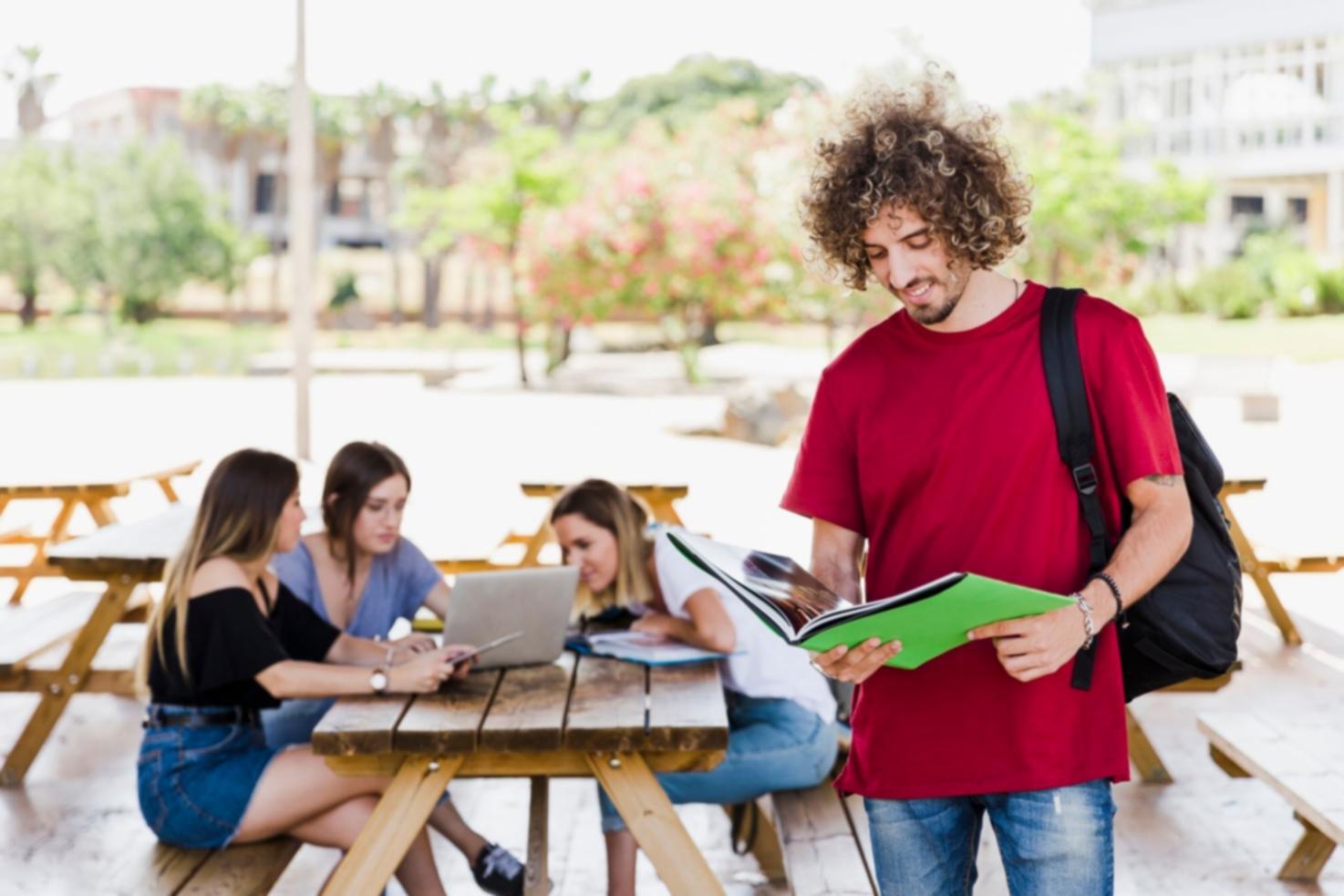 Persönliche Beratung für Finanzmanagement und Ausgabenkategorisierung